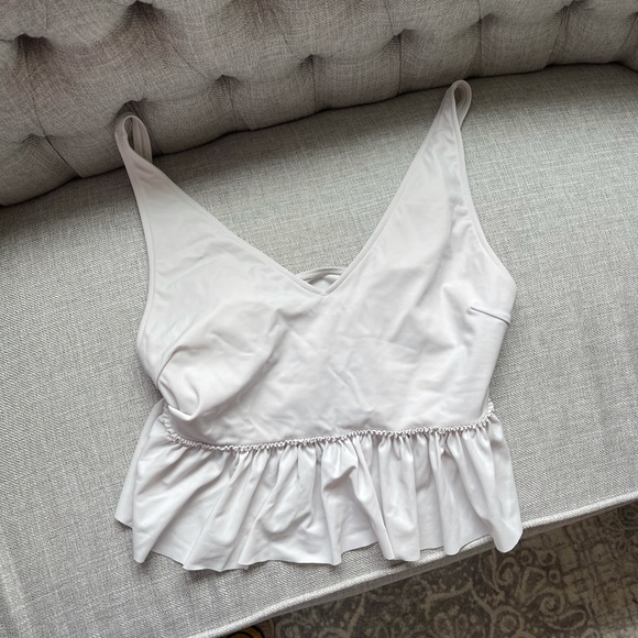 Kortni Jeane White v neck top size XL - Picture 1 of 2